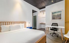 Draper Hotel Makati